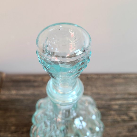 Vintage green glass decanter carafe grape shape with lid. - Picture 3 of 5